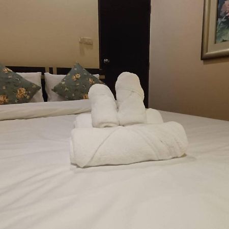 Soft Night Barzaar Hostel Chiang Mai Ngoại thất bức ảnh