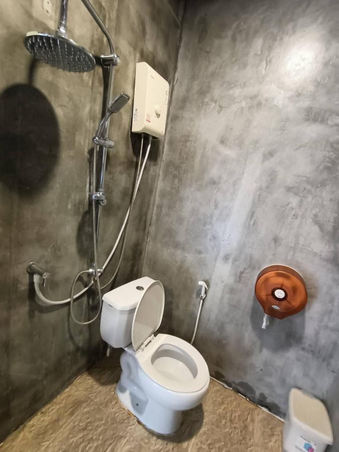 Soft Night Barzaar Hostel Chiang Mai Ngoại thất bức ảnh