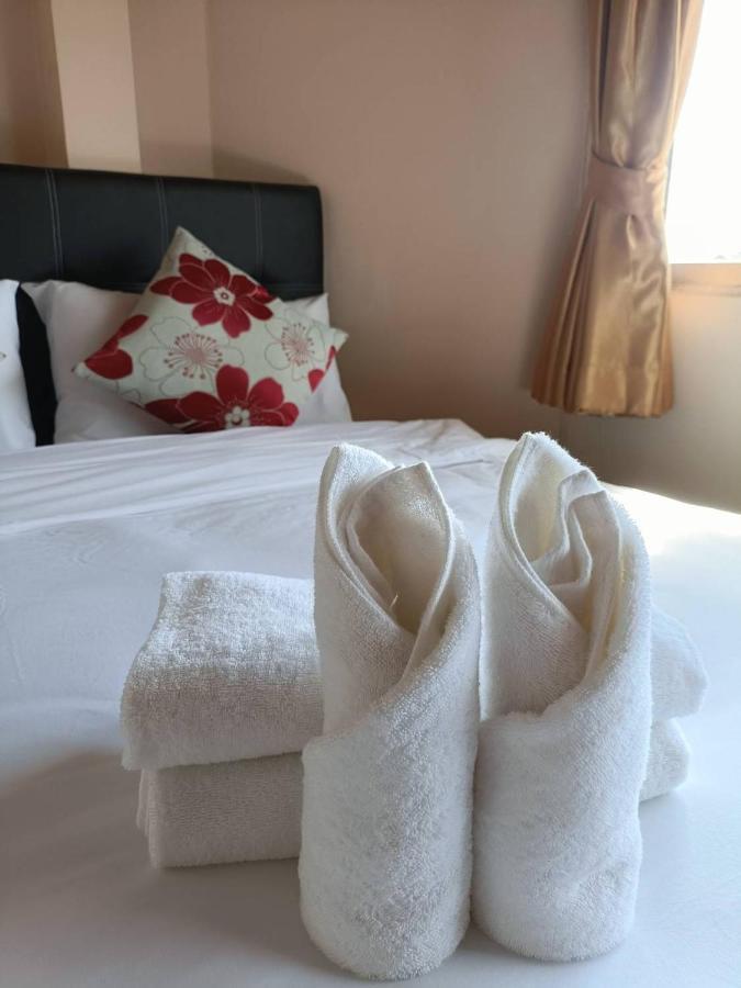 Soft Night Barzaar Hostel Chiang Mai Ngoại thất bức ảnh