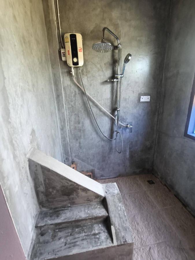 Soft Night Barzaar Hostel Chiang Mai Ngoại thất bức ảnh