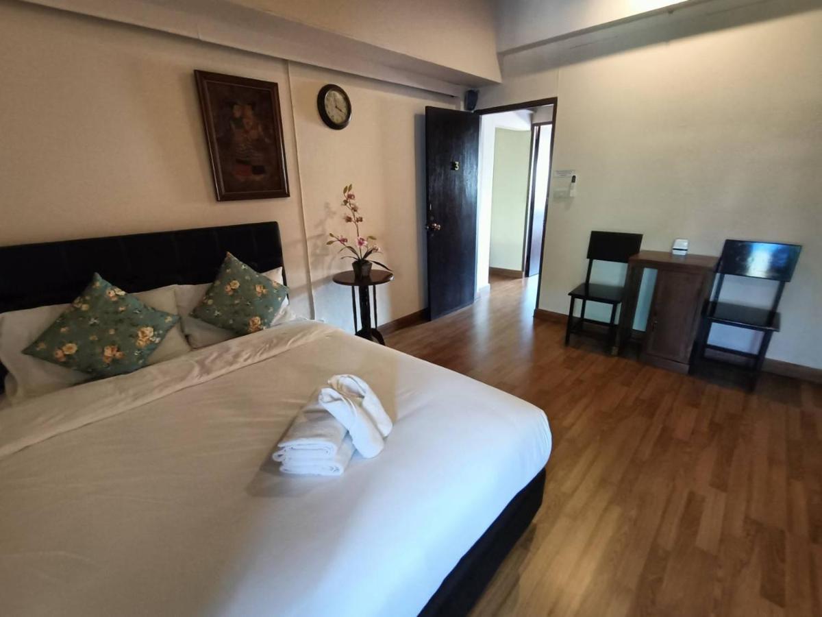 Soft Night Barzaar Hostel Chiang Mai Ngoại thất bức ảnh