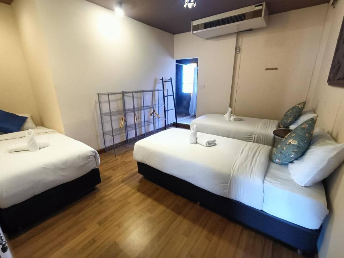 Soft Night Barzaar Hostel Chiang Mai Ngoại thất bức ảnh